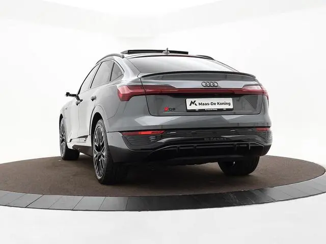 Audi Q8 e-tron