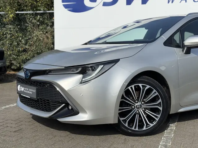 Toyota Corolla Touring Sports