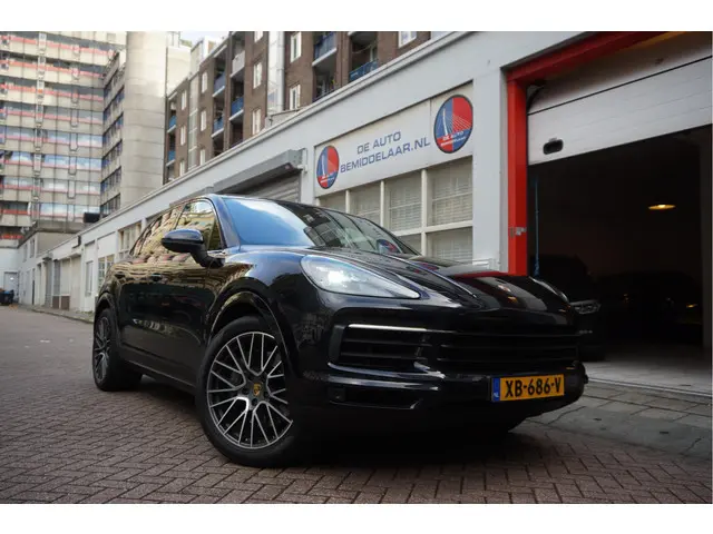 Porsche Cayenne 2.9 S AWD Aut8 441pk | Panoramadak | Luchtvering PASM | GTS sportzetels voor en acht...
