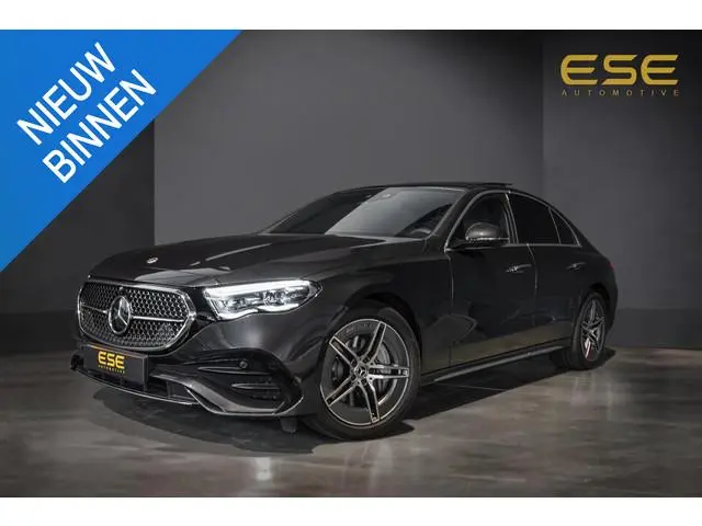 Mercedes-Benz E-klasse 300 e AMG Line | Panorama | Memory | 360 Camera