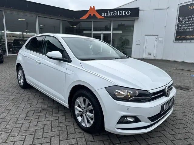 Volkswagen Polo VI  Highline Navi Cruise Led Stoelverwarming
