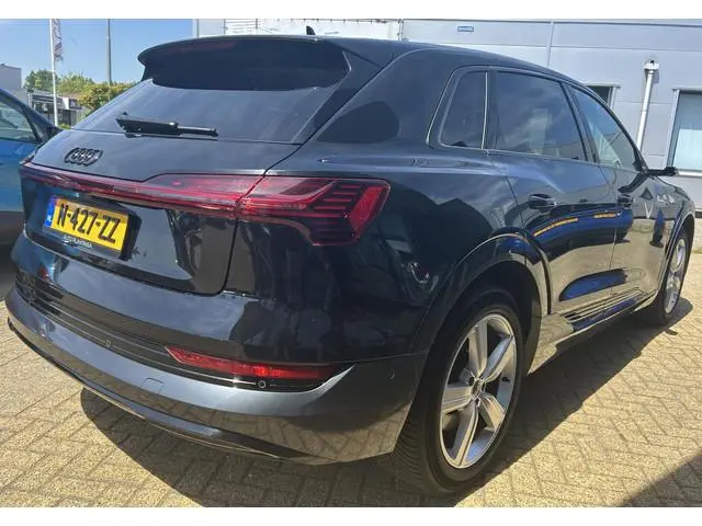 Audi e-tron e-tron 55 quattro 95 kWh 408PK | SOH 87,6% | DEALERONDERHOUDEN | Zeer Nette Staat! | Lux...