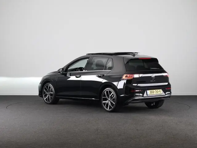 Volkswagen Golf 1.5 eHybrid Style Edition 204PK | Panoramadak | Wegklapbare trekhaak | Sportonderste...