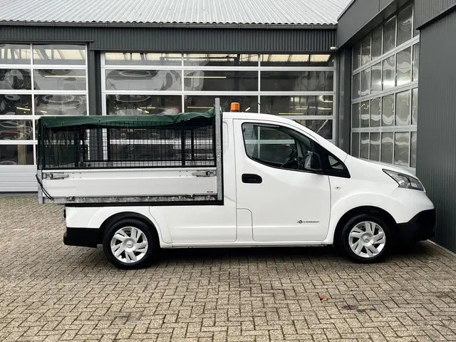 Nissan e-NV200