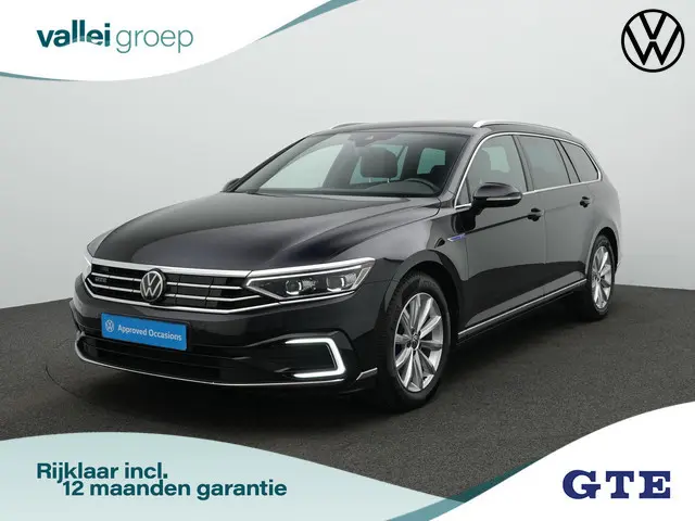 Volkswagen Passat Variant 1.4 TSI PHEV 218 pk GTE | Trekhaak | Leder | IQ Light | Stuur/stoelverwarm...