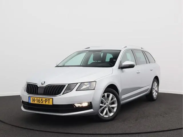 ŠKODA Octavia Combi 1.5 TSI Greentech Business Edition/ automaat/ trekhaak!