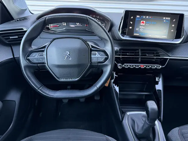 Peugeot 208 1.2 PureTech Active Carplay|Clima|Cruise|Trekhaak|Goed Onderhouden|Nieuwe APK bij Afleve...