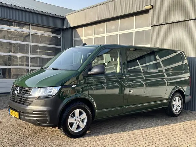 Volkswagen Transporter 2.0 TDI L2H1 4x4 DC 150pk 4 motion Bpm vrij Standkachel Trekhaak 2500kg App c...