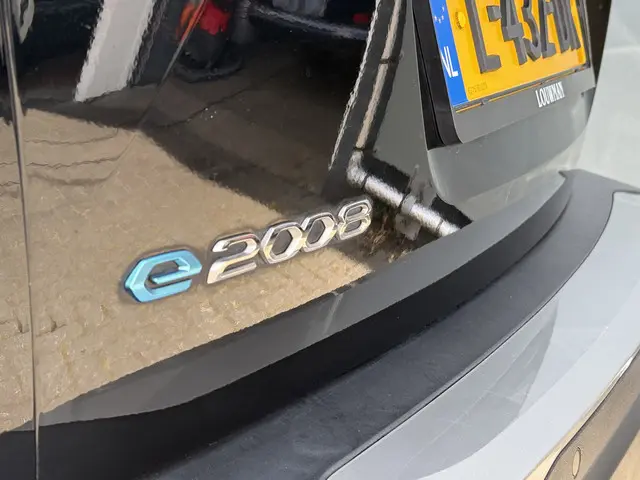 Peugeot e-2008
