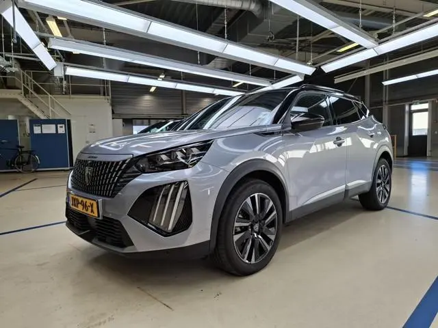 Peugeot 2008 1.2 Hybrid 145 GT