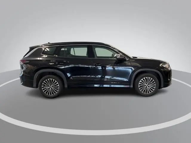 Volkswagen Tayron 1.5 eTSI 150pk DSG Life Edition · 7-persoons · 360 Camera · Inklap. Trekhaak · Mat...