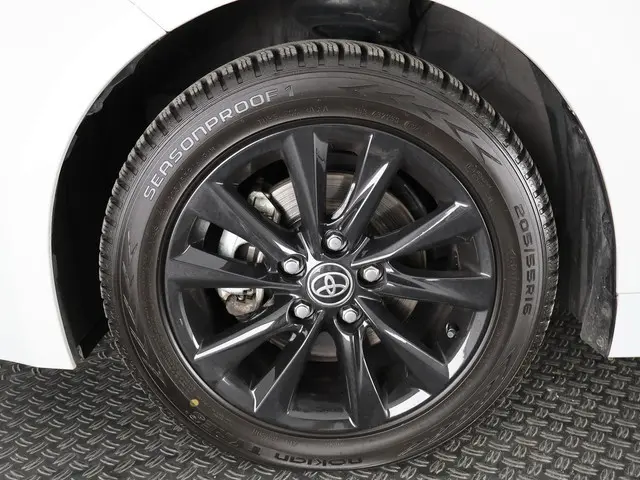 Toyota Corolla Touring Sports