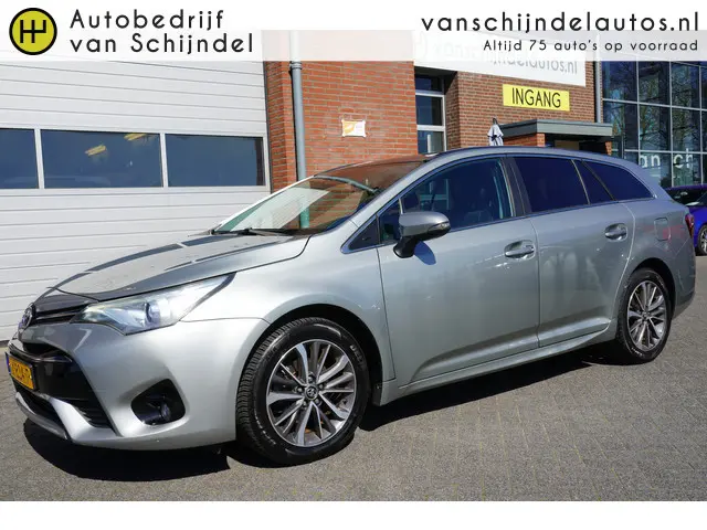 Toyota Avensis Touring Sports 1.8 VVT-I 147PK AUTOMAAT EXECUTIVE BUSINESS PANORAMADAK TREKHAAK CAMER...