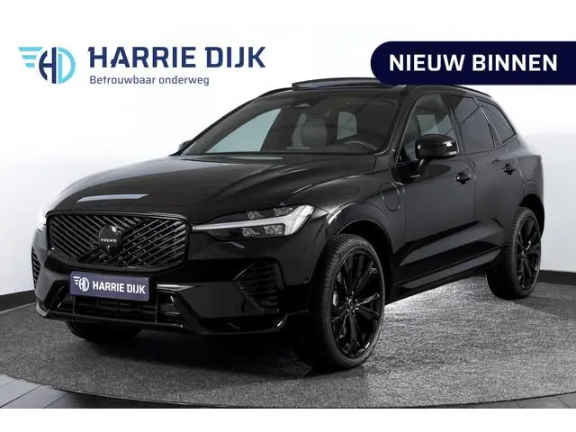 Volvo XC60 2.0 T8 Plug-in hybrid AWD Plus Black Edition | S/K Panodak | 360 Camera | Head-Up | Harma...