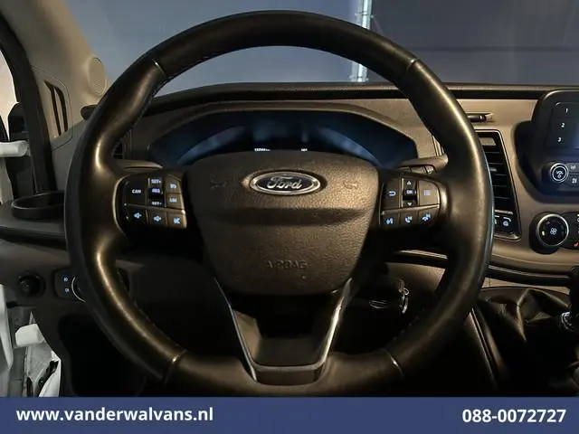 Ford Transit 2.0 TDCI 130pk L4H3 Jumbo Euro6 Airco | Camera | Cruisecontrol | Stoelverwarming | Verw...