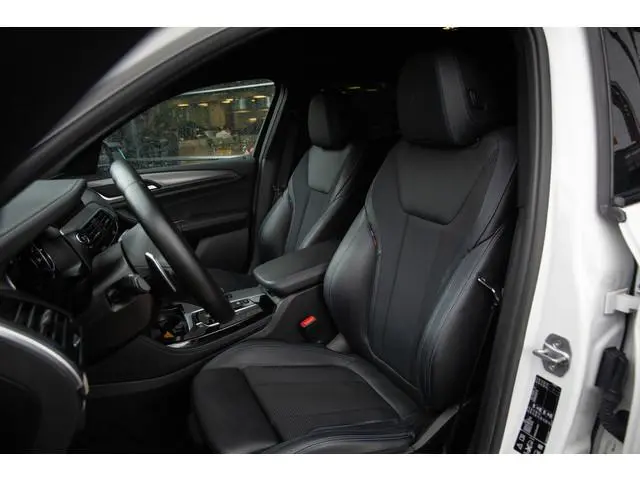 BMW X4 M40i High Executive M-Sport , Trekhaak, Navigatie, Memory, Stuurverwarming