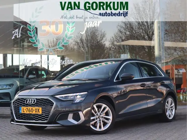 Audi A3 Sportback 40 TFSI e Business edition Navi / Cruise / Carplay / LED / Btw auto / 204 pk