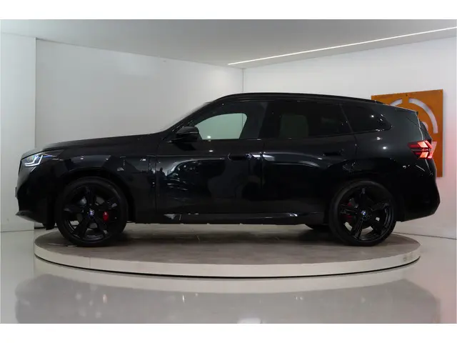BMW X3 30e xDrive M-Sport Pro 300PK | Pano | Harman/Kardon | Sfeer | Drive Pro | Fabrieksgarantie