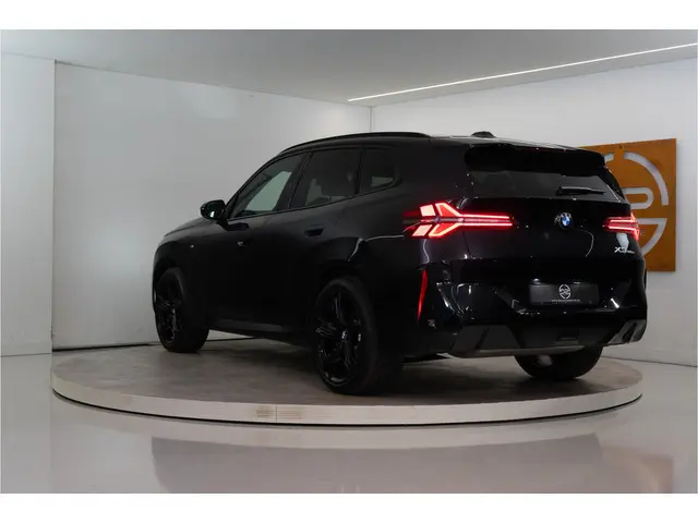 BMW X3 30e xDrive M-Sport Pro 300PK | Pano | Harman/Kardon | Sfeer | Drive Pro | Fabrieksgarantie