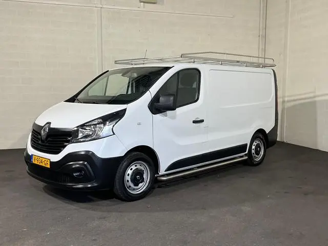 Renault Trafic 1.6 dCi Airco Inrichting Imperiaal Sidebars