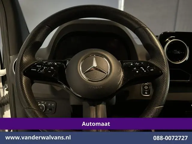 Mercedes-Benz Sprinter 317 CDI 170pk 9G-Tronic Automaat L2H2 Euro6 Airco | Camera | Navigatie | LED...