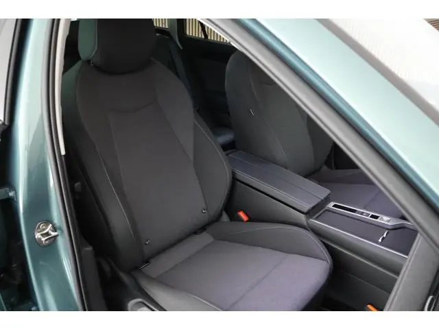 Volkswagen Passat Variant 1.5 eTSI 150pk DSG Led Stoelverwarming Virtual Cockpit Navigatie