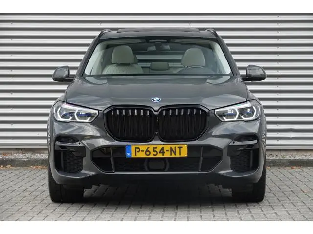 BMW X5 xDrive45e High Executive M-Sport | Pano | Alcantara | Bowers&Wilkins | Massage | Dravit | Las...