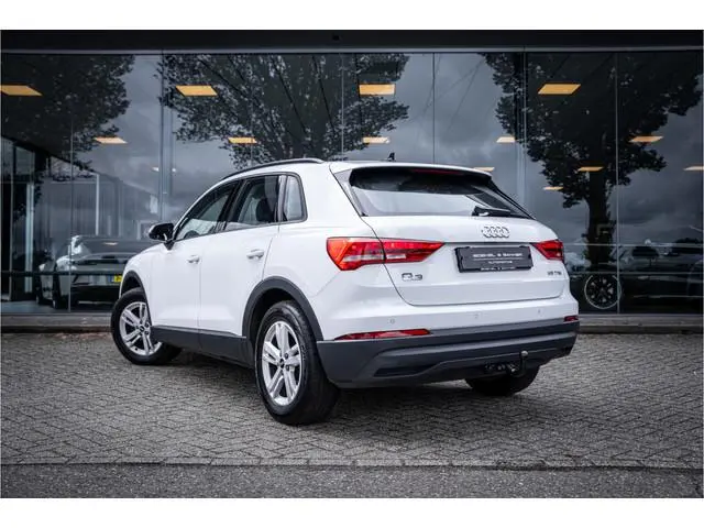 Audi Q3 35 TFSI Pro Line ** Trekhaak ** Navigatie ** Stoelverwarming