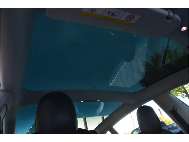 Tesla Model 3 Standard RWD Plus 60 kWh AutoPilot3.0, LFP accu 100% opladen!