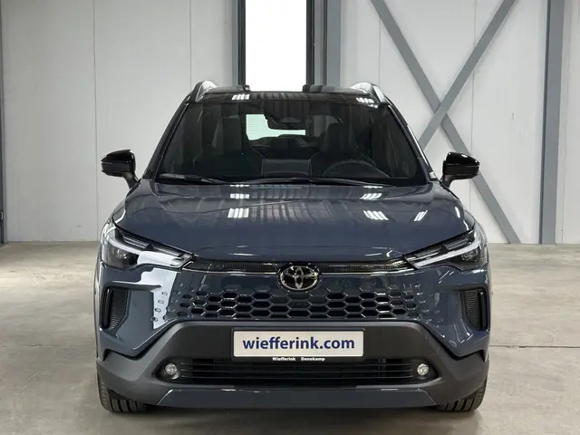 Toyota Corolla Cross Hybrid 180 Executive | Leder | Pano | JBL | Camera |