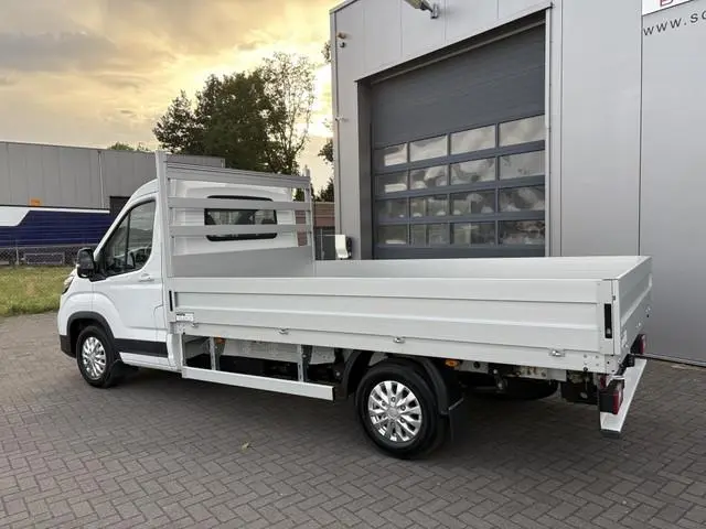 Maxus eDeliver9 65kWh open laadbak