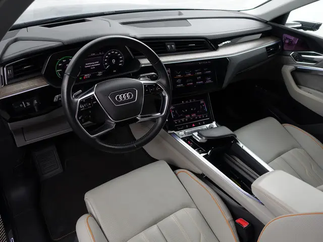Audi e-tron 55 Quattro Advanced Pro Line Plus 95 kWh- SOH 93%, Exclusive Interieur, Stoelmassage, Ca...