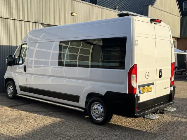 Opel Movano 2.2D 140 L3H2 Kastinrichting Airco Cruise controle Trekhaak 2500kg trekgewicht Apple car...
