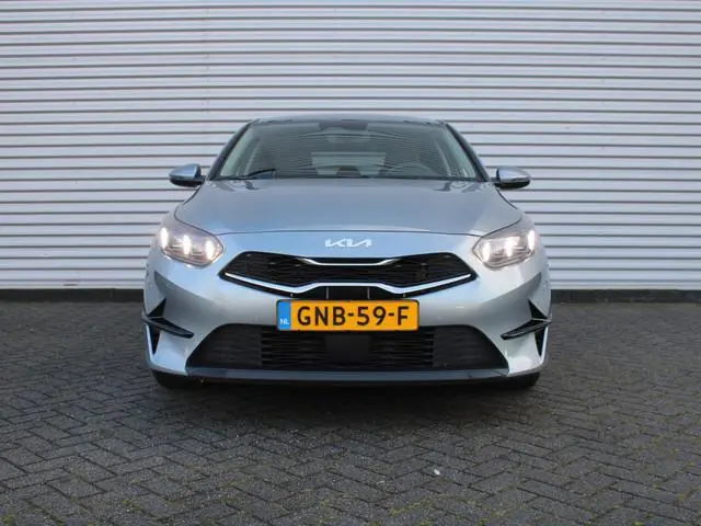Kia Ceed 1.0 T-GDi DynamicPlusLine | Stuur-/stoelverwarming | Camera | Draadloos laden | LED | Dodeh...