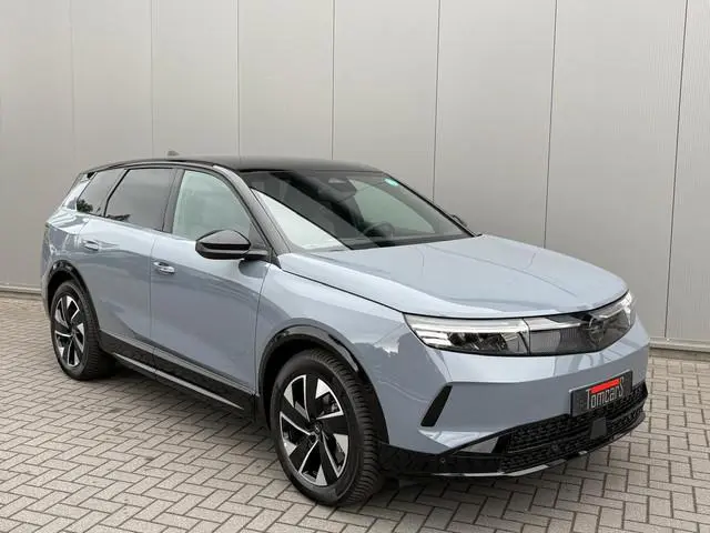 Opel Grandland Electric GS 73 kWh Nieuw uit voorraad/Trekhaak/Stoel-stuurverwarming/Bi-Tone
