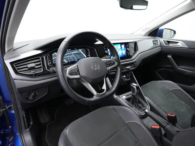 Volkswagen Polo 1.0 TSI 110 pk DSG Style | Panoramadak | IQ Light | Stoelverwarming | Navigatie