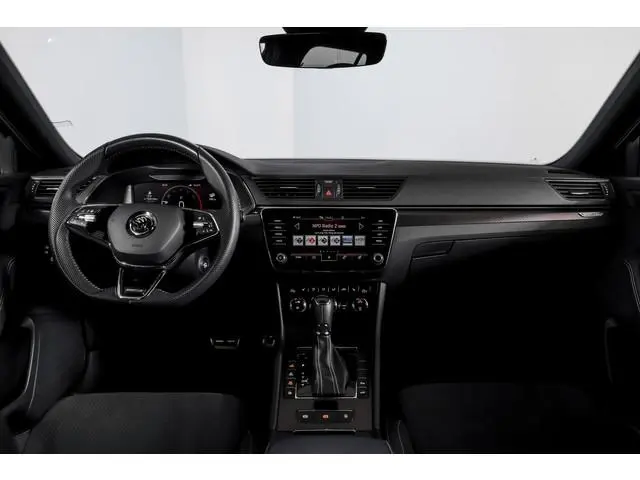 ŠKODA Superb Combi 1.4 TSI iV Sportline Business | Dig. Cockpit | Cruise | Stoel-+Stuurverw. PDC | C...