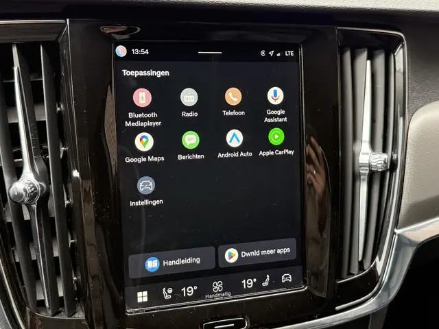 Volvo V90