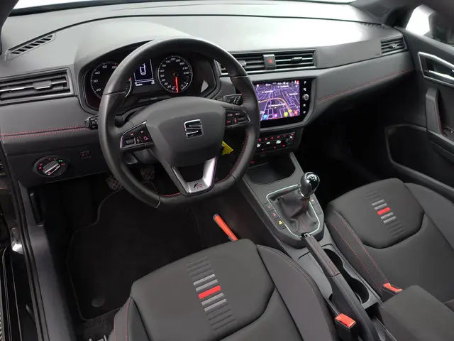 SEAT Ibiza 1.0 TSI FR Business Intense- CarPlay, Camera, Dynamic Select, Sfeerverlichting, Park Assi...
