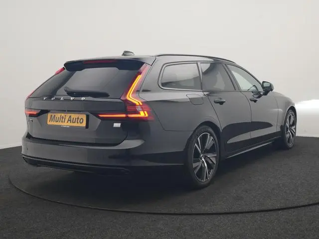 Volvo V90 2.0 T6 Plug-in hybrid AWD Plus Dark LONG RANGE PHEV 350pk Dealer O.H | Trekhaak Af Fabriek...