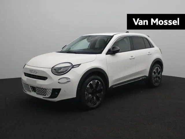 Fiat 600 1.2 Hybrid La Prima | Voorraadvoordeel | Parkeercamera Achter | Blind Spot | NAVI | Full LE...