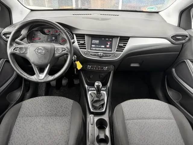 Opel Crossland X