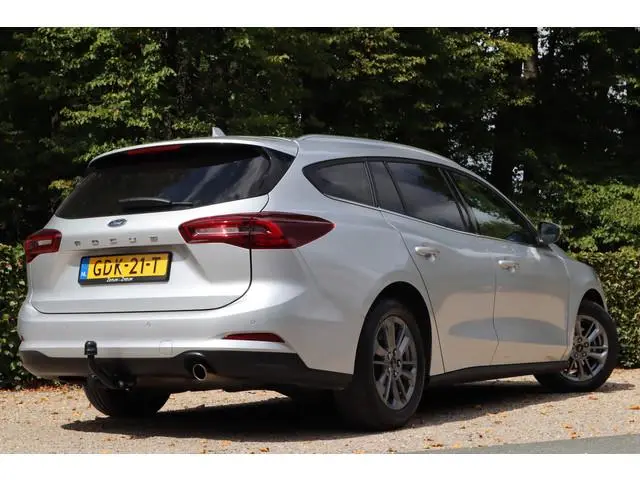 Ford Focus Wagon 1.0 EcoBoost Hybrid Titanium | Automaat | Trekhaak |