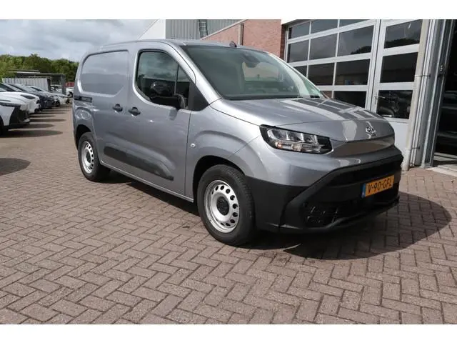 Toyota pro-ace
