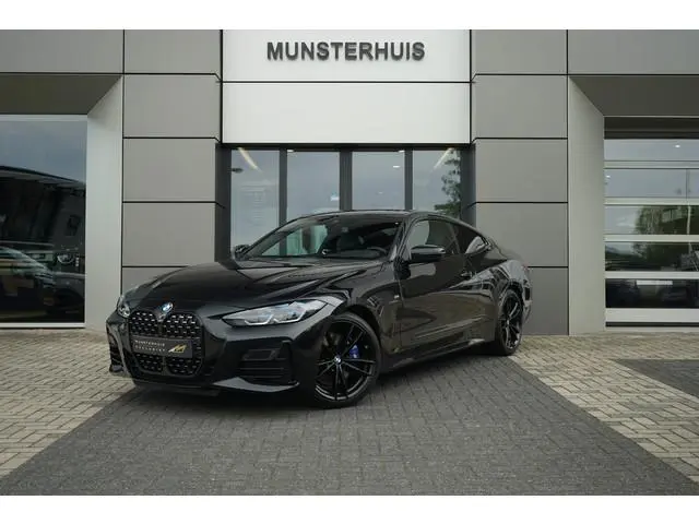 BMW 4-serie Coupé M440i High Executive | Harman/Kardon | Head-up display |