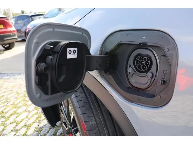 Toyota CHR +