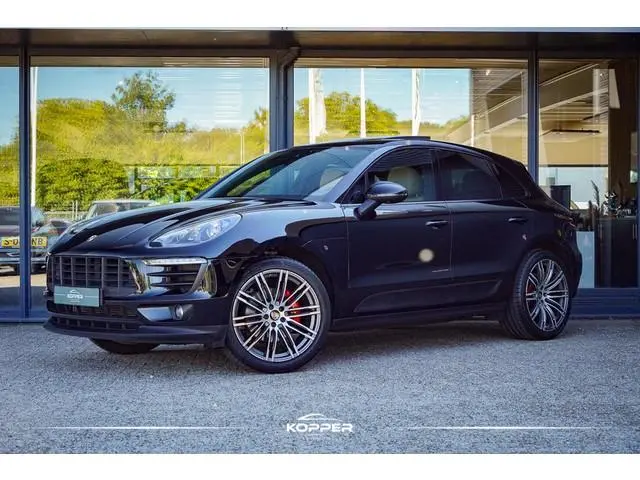 Porsche Macan 2.0 / Pano / Trekhaak / Luchtvering / Bose / Nwe Distr Ketting + Turbo