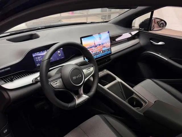BYD DOLPHIN