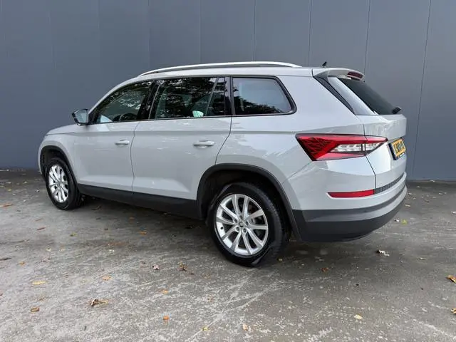 ŠKODA Kodiaq 1.5 TSI 1e EIGENAAR 7 PERS 18 INCH NAVI CRUISE TREKHAAK ECC LED