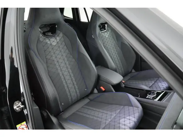 Volkswagen Tiguan 1.5 272pk eHybrid R-Line Edition Black Style Trekhaak 360Camera Keyless Massage Vi...